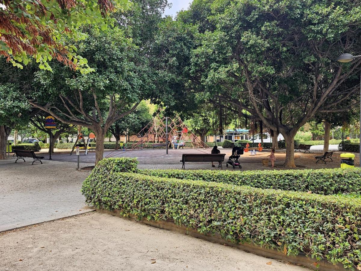 Apartamentos Las Ciencias B Valenza Esterno foto